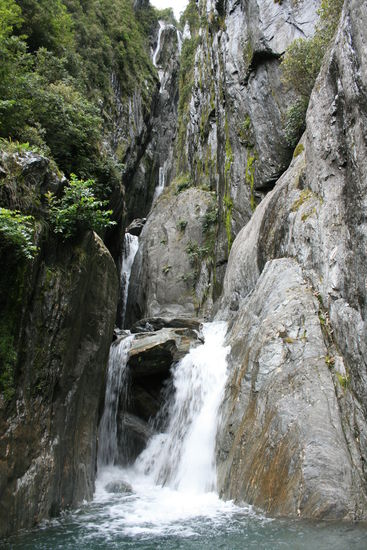 Wasserfall am Franz Josef Gletscher - Südinsel