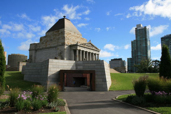 Der "Shrine of Remembrance" in Melbourne