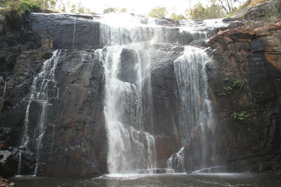 Am Wasserfall - nach Millionen von Stufen - die ich auch wieder hoch musste 
