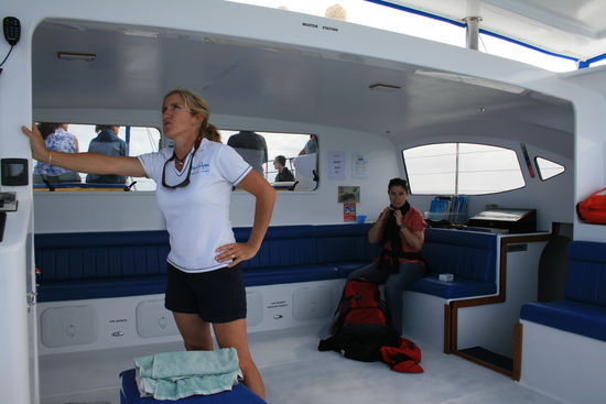 Das Boot war innen sehr geräumig.