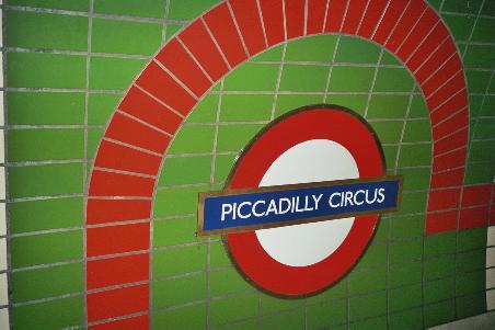 U-Bahn-Station Piccadilly Circus - mein Hostel war nur ein paar Meter von hier!