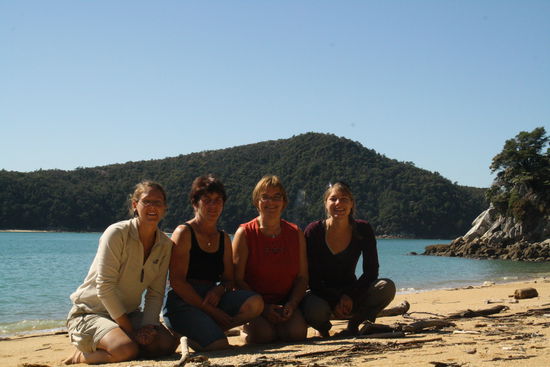 wir 4, beim päuschen machen an einem sehr schönen strand