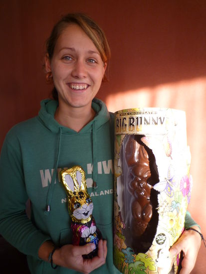 easter bunny - da hat die Katarina sich aber richtig gefreut, bei so viel schoki!!!