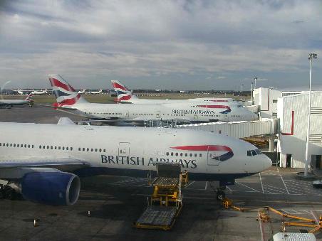 London: Der Jumbo in der Mitte bringt uns nach Kapstadt