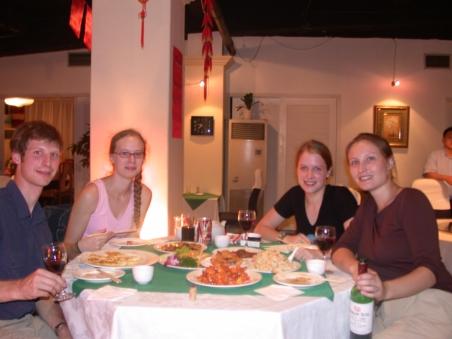 Beim Essen mit unseren beiden lieben Beijing-Experten, Silke und Cindy