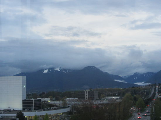 Schöne Skipiste mit Blick auf Vancouver