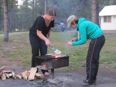 Petra und Martina, unsere beiden Feuerteufel