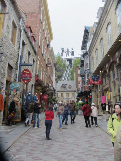 wer keine Lust hat die ganzen Stufen zur Altstadt hoch zu laufen..