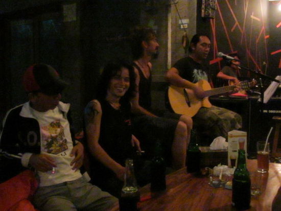 Linga Longa Bar