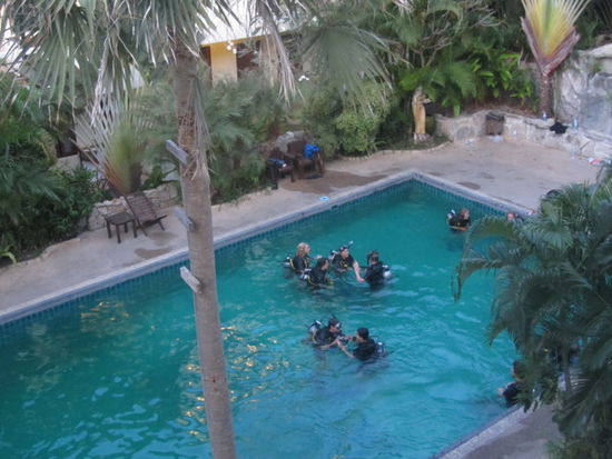 Einweisung im Pool