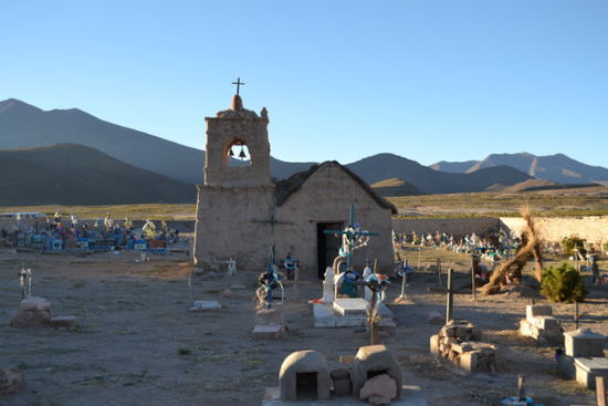 Friedhof mit Kapelle - urig-