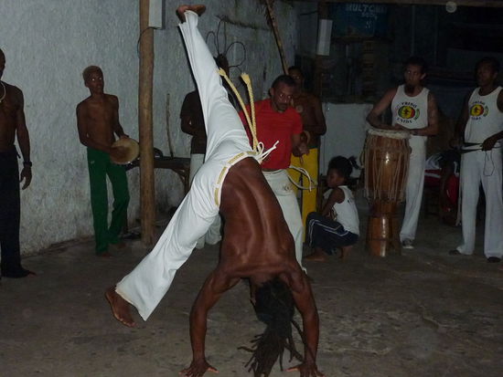 Itacare ist bekannt für Capoeira - eine brasilianische Kampkunst bzw. Kampftanz. Es war faszinierend es live zu sehen und zu hören, sie machen auch noch tolle Musik dazu!