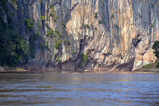 Felsen und Höhlen ...