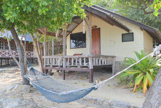 schöne Bungalows direkt am Strand ... was will man mehr?
