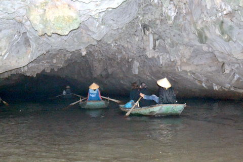 rein in die Höhle ...