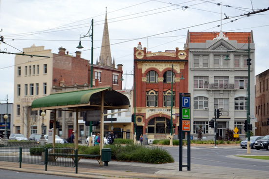 Bendigo, eine kleine gemütliche Stadt Mit vielen Häusern aus der Kolonialzeit.