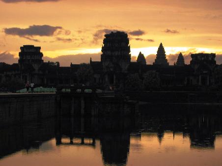 Die Hauptanlage von Angkor Wat bei Sonnenuntergang: einfach überwältigend