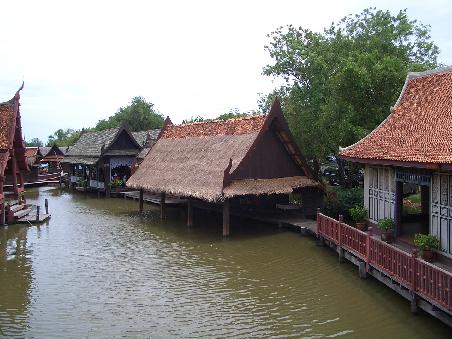 Auch in Muang Boran zu finden: der floating market, einem alten Thai-
Wasserdorf nachempfunden.Sehr schön, nich?