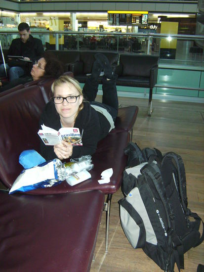 London airport: t+6h