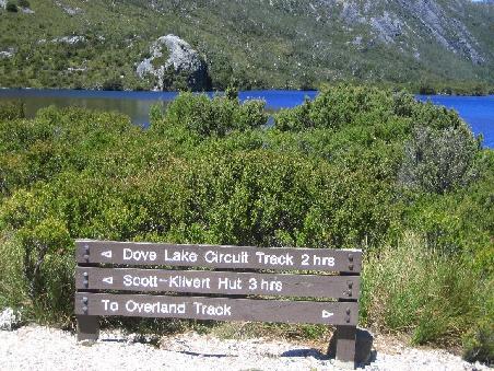 Das ist am Dove Lake...und hier der Beweis ich bin wenigstens 500 m des Overland Track gelaufen.
