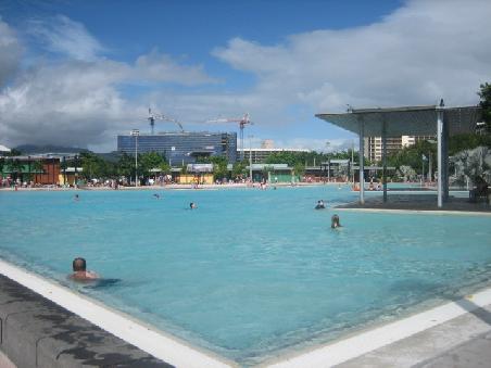 Die Lagoon. Im Klartext Schwimmbad, direkt am Meer gelegen und zentral zum Zentrum. Meerschwimmen funktioniert hier nicht immer so, wegen Ebbe und Flut.