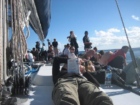 Relaxte Stimmung auf dem Boot.