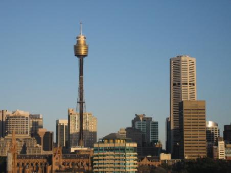 Skytower von Kings Cross aus.