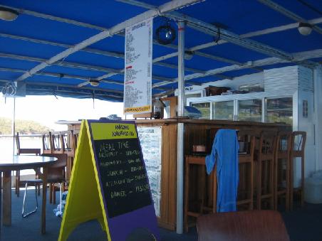Die Bar des Bootes.