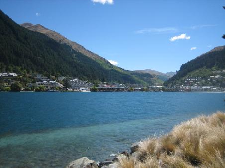 ... mit Queenstown im Hintergrund.