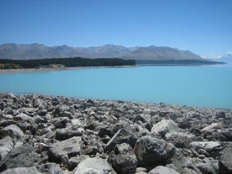 Hier ist der Mount Cook nur ganz am Rande zu sehen.
