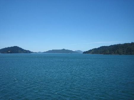 Blauer Himmel - blaues Wasser.