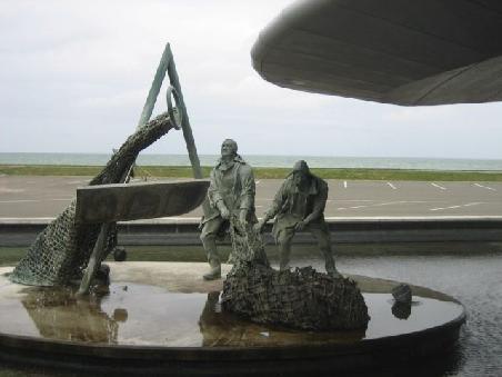 Neben dem Marinemuseum.