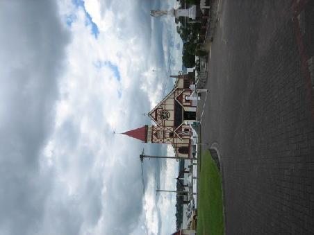 Nochmal die Kirche.