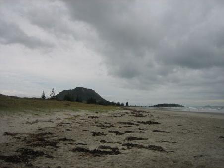 Einer der vielen Straende um Mount Maunganui.
