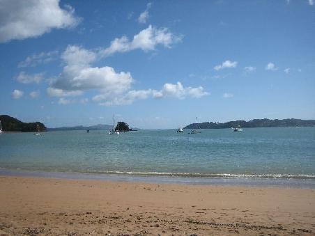 Nochmal der Strand in Paihia.