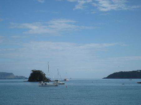 Schiffe in Paihia.