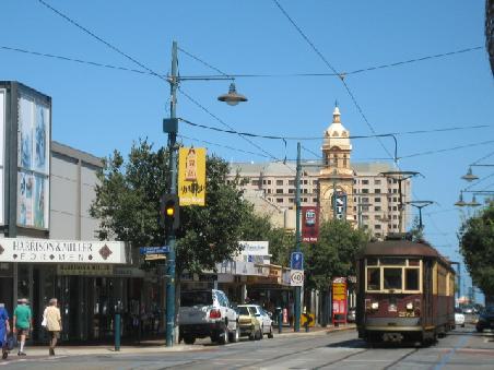 Die Tram in Glenelg.