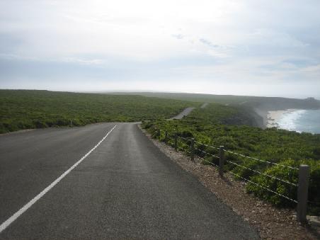 Die Strasse zu den "Remarkable Rocks".