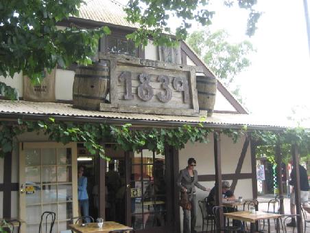 Nettes altes Cafe.