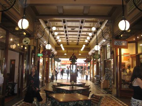 In der Adelaide Arcade.