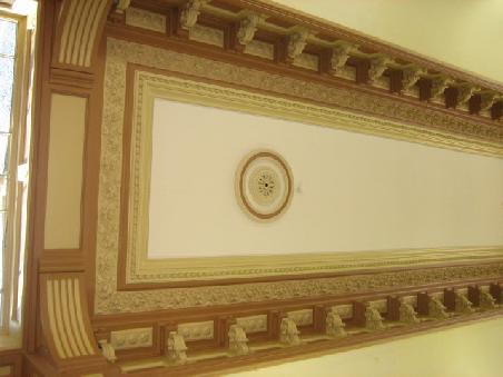 Die Decke in der Arkade.
