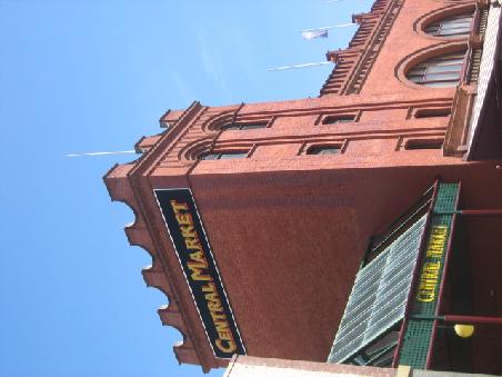 Der Central Markt in Adelaide, wo man kurz vor Ende richtig gute Schnaeppchen machen kann.