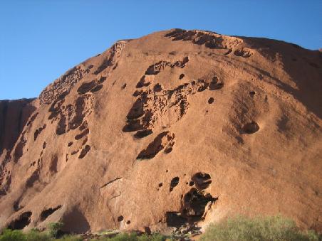 Beim Walk um den Uluru.