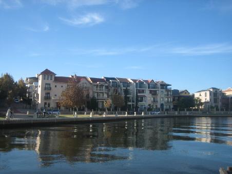 East Perth. Geile Wohngegend.