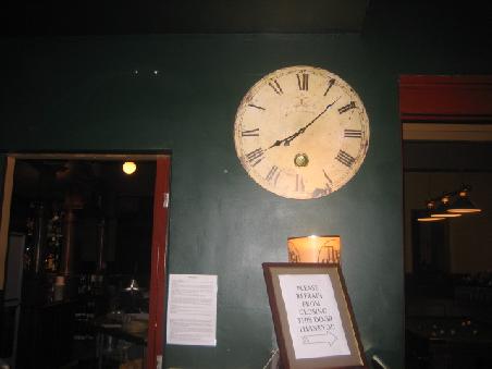 Die Uhr fand ich geil im Hotel.