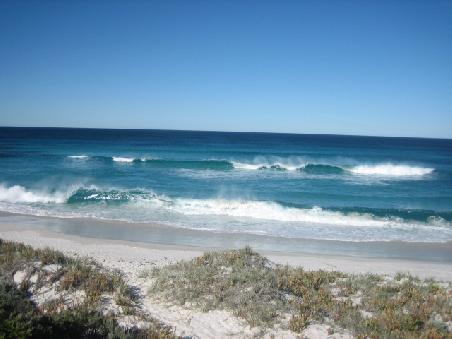 Grosse Wellen am West Beach Point.