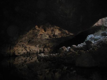 Im Tunnel Creek.