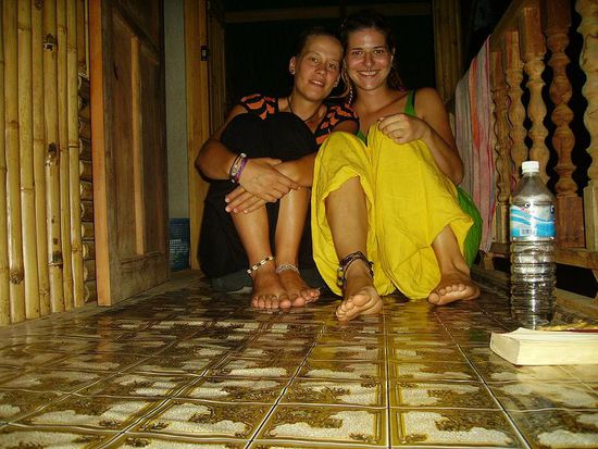 wir haben nicht so viele freunde hier
