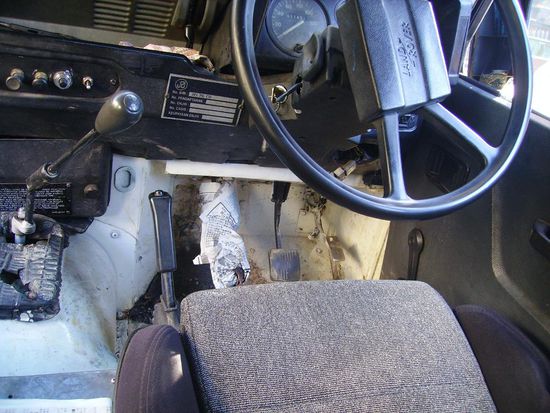 ich moechte gerne wissen,warum um die kupplung zeitung gewickelt ist...