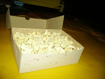 popcorn fuer 9000 rp - beautiful life cafe (da kann man fernsehen!)